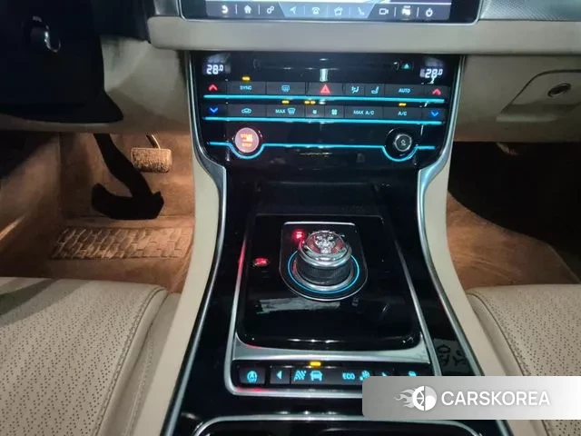 Jaguar XF (X260) id 3315535 из Кореи 20