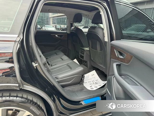 Audi Q7 id 4479251 из Китая 25