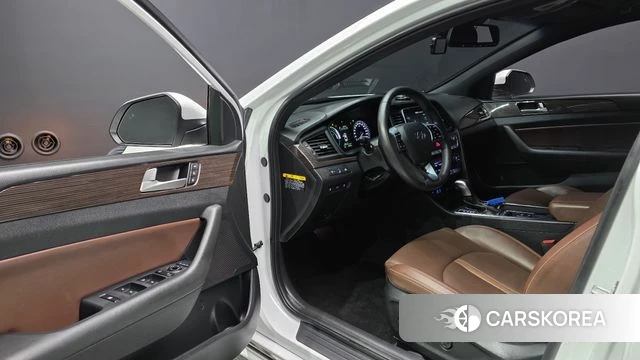 Hyundai Sonata New Rise Hybrid id 4417345 из Кореи 34