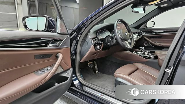 BMW 5 Series (G30) id 4360723 из Кореи 31