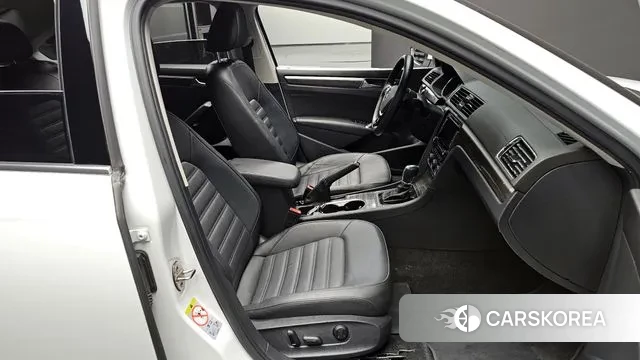 Volkswagen The New Passat id 3050558 из Кореи 20