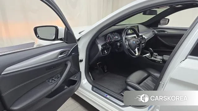 BMW 5 Series (G30) id 3480422 из Кореи 20