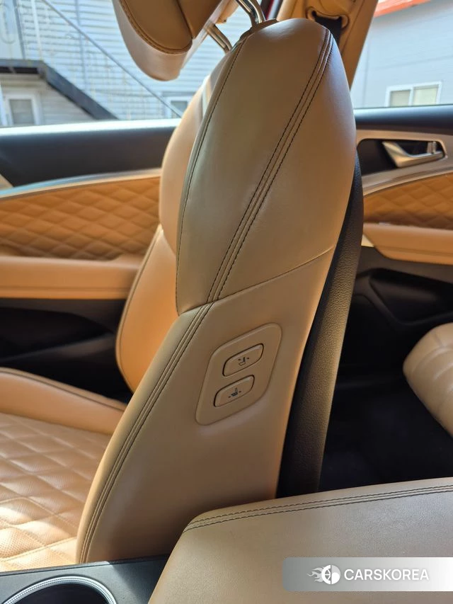 Genesis The New G70 id 4428420 из Кореи 19