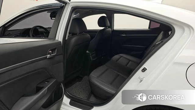 Hyundai Avante AD id 4378114 из Кореи 31