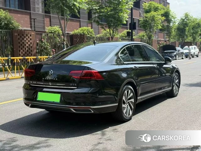 Volkswagen Magotan PHEV id 4299803 из Китая 13