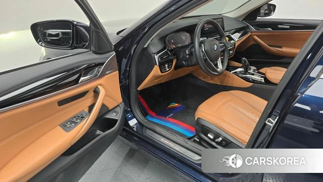 BMW 5 Series (G30) id 4683930 из Кореи 33