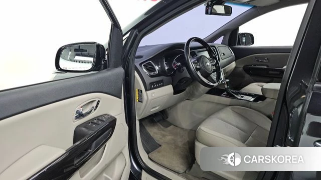Kia The New Carnival id 4356856 из Кореи 32