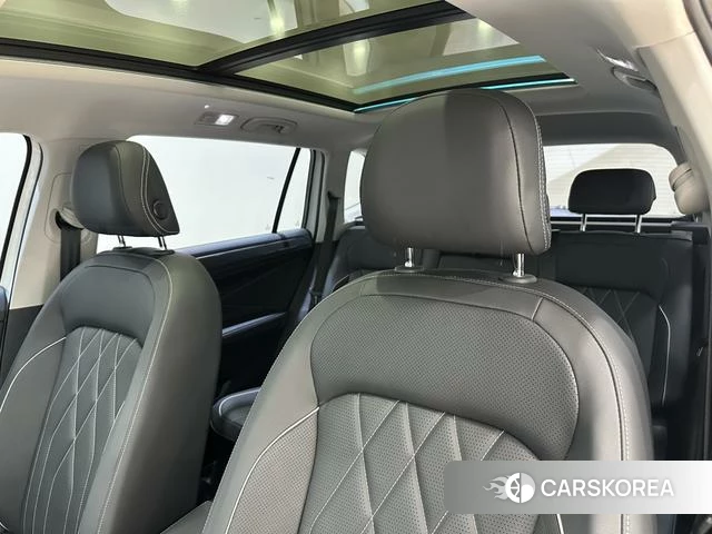 Volkswagen Tiguan L id 4276943 из Китая 14