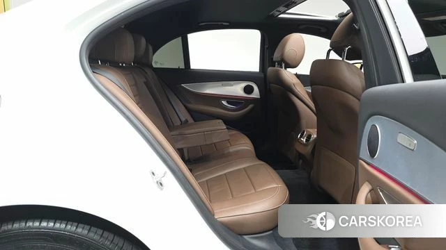 Mercedes-Benz E-Class W213 id 4906913 из Кореи 36