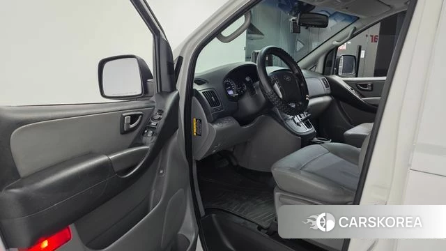 Hyundai The New Grand Starex id 4563465 из Кореи 20