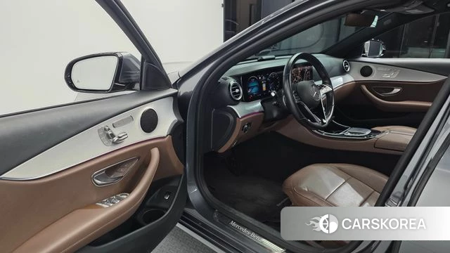 Mercedes-Benz E-Class W213 id 4764264 из Кореи 20