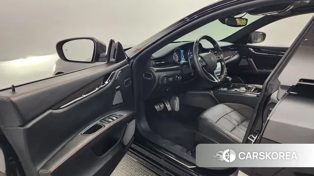 Maserati Quattroporte id 3117936 из Кореи 20