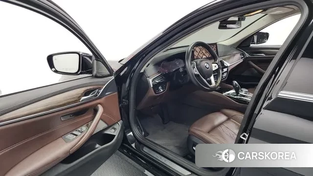 BMW 5 Series (G30) id 3601298 из Кореи 20