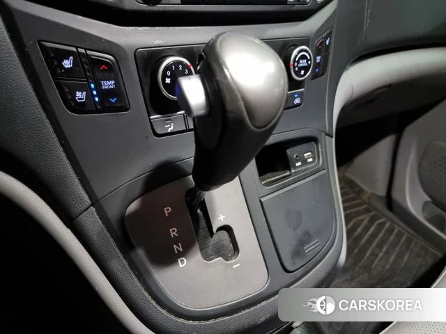 Hyundai The New Grand Starex id 4581601 из Кореи 17
