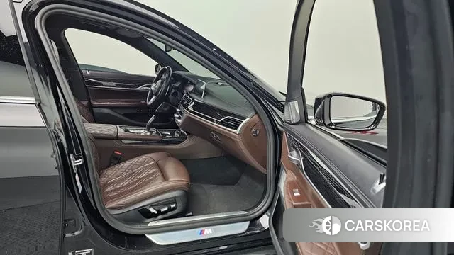 BMW 7 Series (G11) id 3675538 из Кореи 20