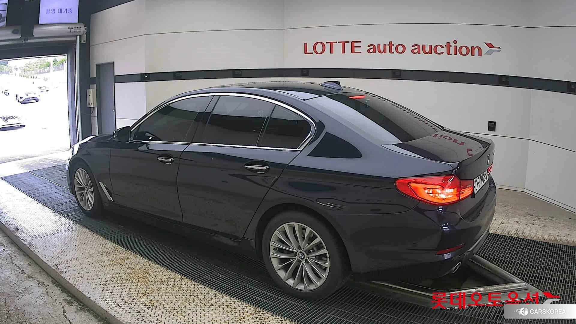 BMW  520d id 4498332 из Кореи 38