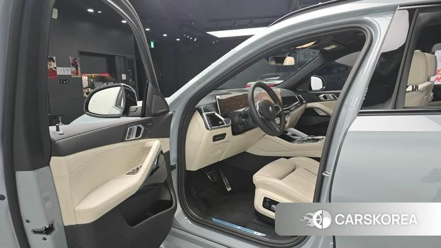 BMW X6 (G06) id 4527424 из Кореи 32