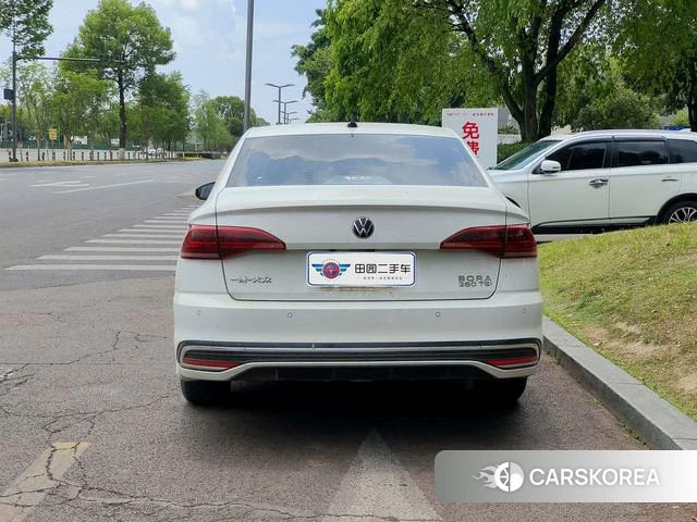 Volkswagen Bora id 4314354 из Китая 11