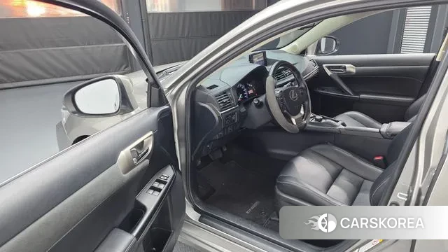 Lexus CT200h id 3672707 из Кореи 20