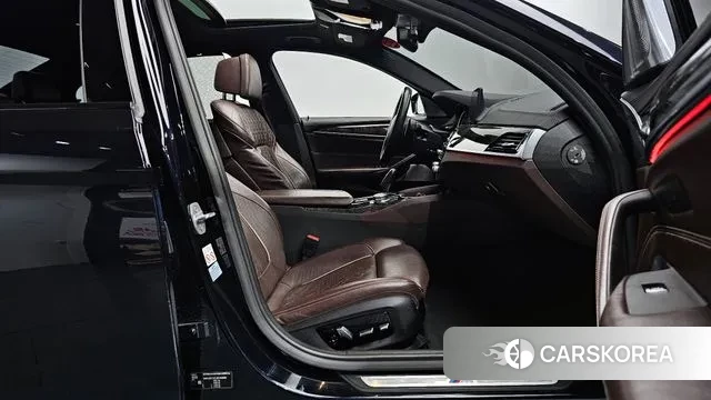 BMW 5 Series (G30) id 3612836 из Кореи 20