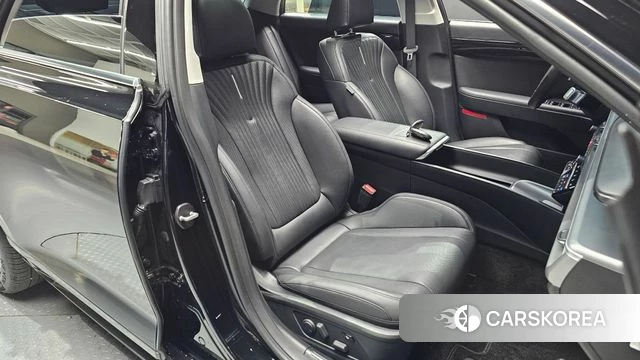 Hyundai Grandeur Hybrid (GN7) id 4578726 из Кореи 32