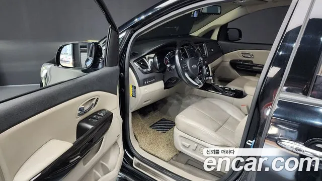 Kia The New Carnival id 2312856 из Кореи 20