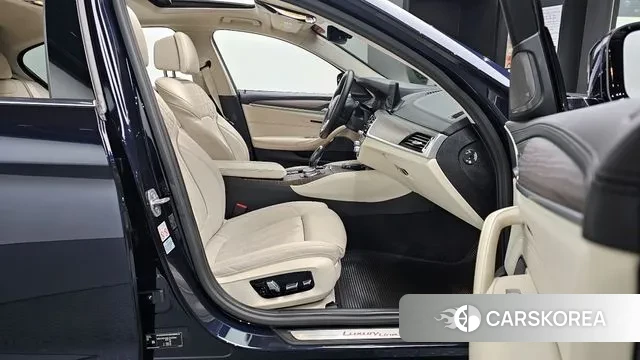 BMW 5 Series (G30) id 3362369 из Кореи 20