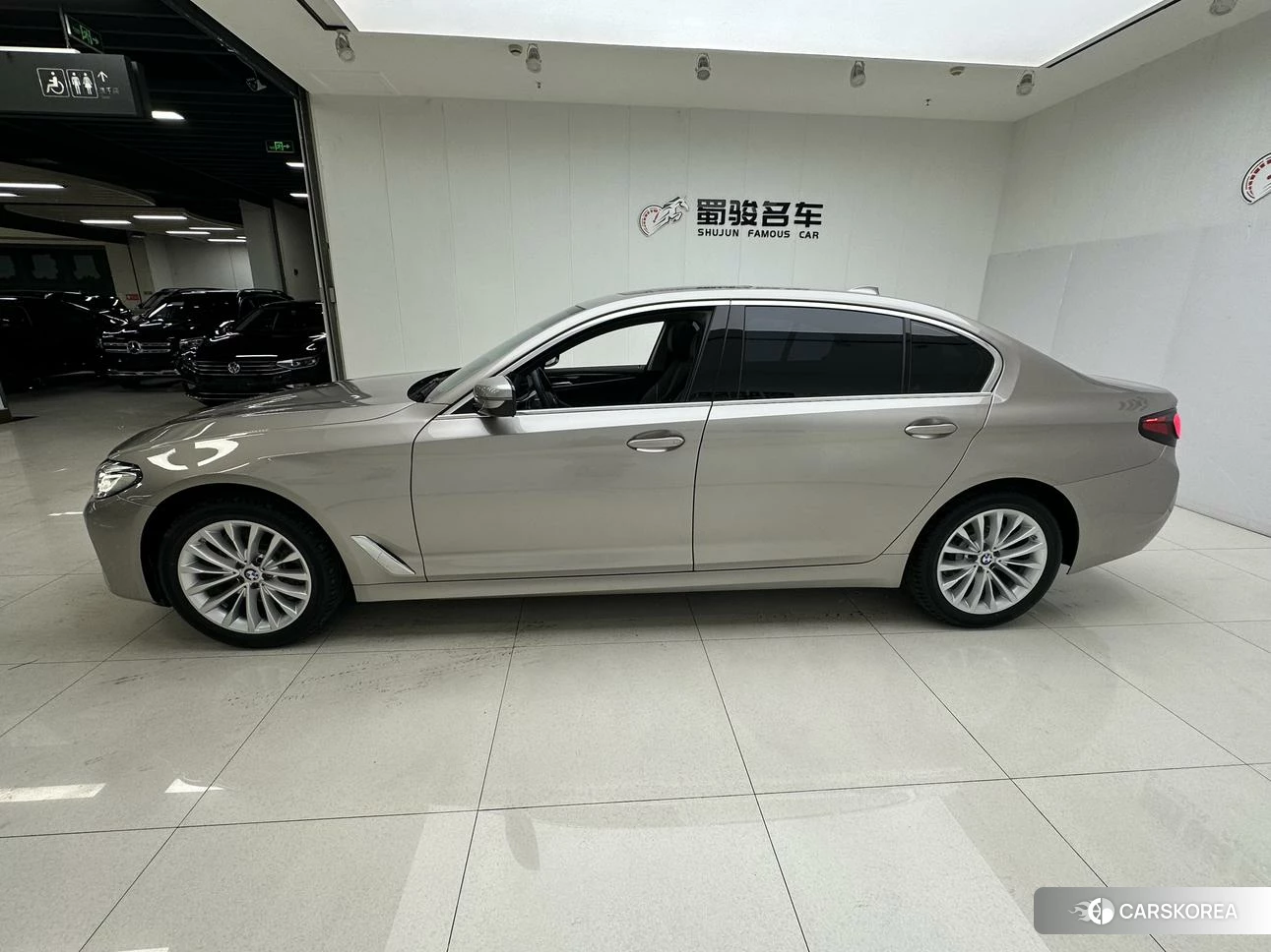 BMW 5 series id 4452495 из Китая 17