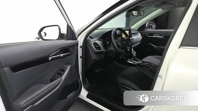 Kia Seltos id 4428674 из Кореи 32