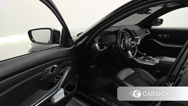 BMW 3 Series (G20) id 4284270 из Кореи 34