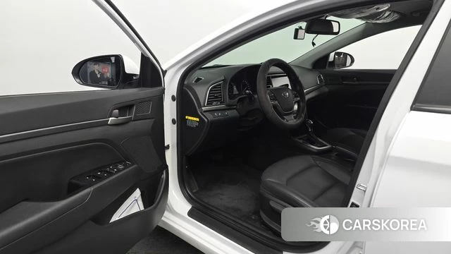 Hyundai Avante AD id 4403509 из Кореи 20