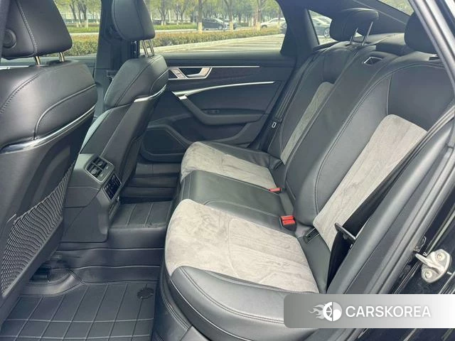 Audi A6L id 4348808 из Китая 15