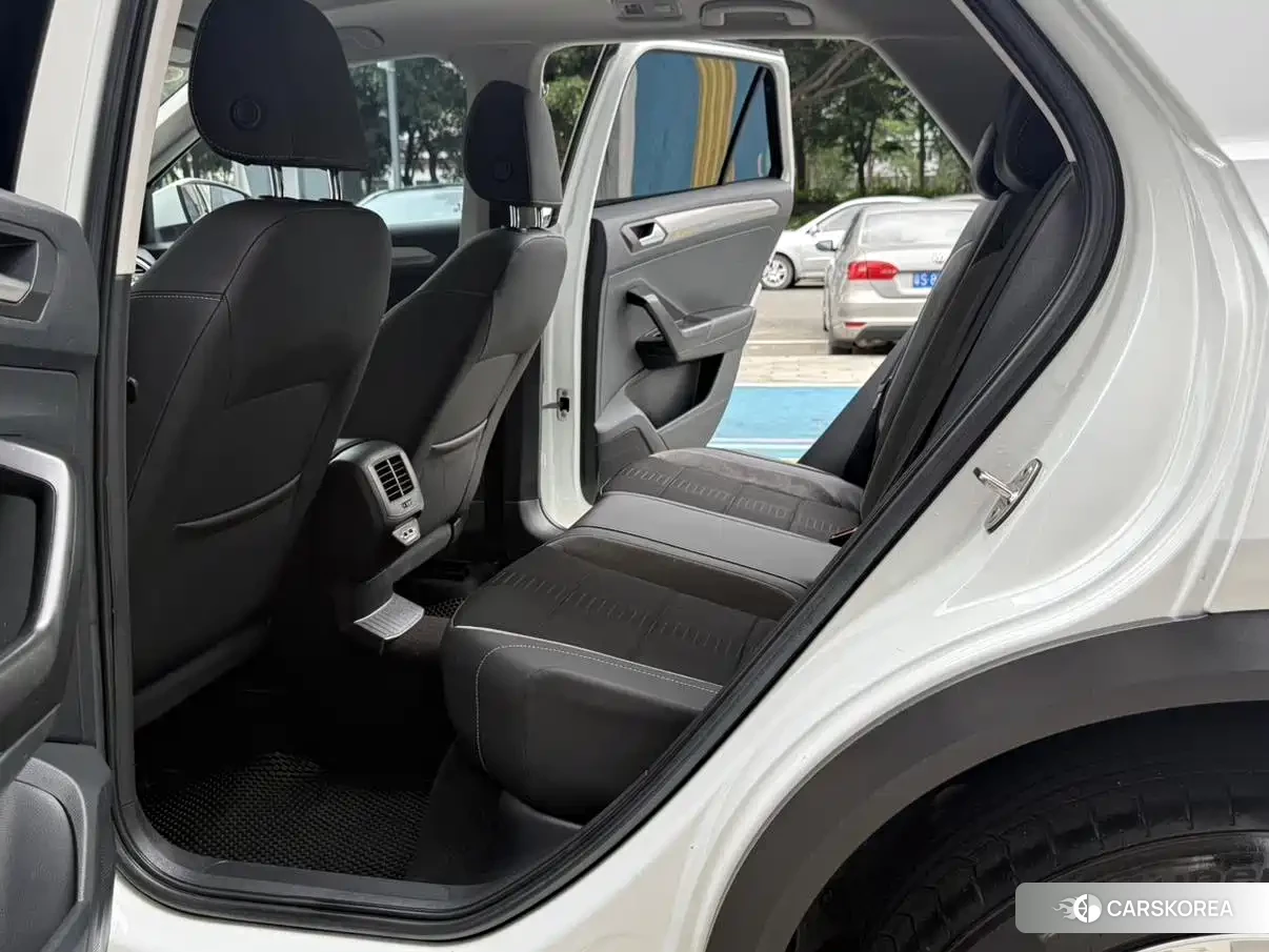 Volkswagen T-ROC exploring Songs id 4546432 из Китая 18