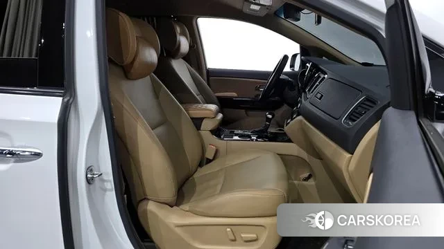 Kia The New Carnival id 3647204 из Кореи 20