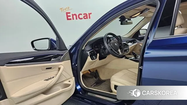 BMW 5 Series (G30) id 3024106 из Кореи 20