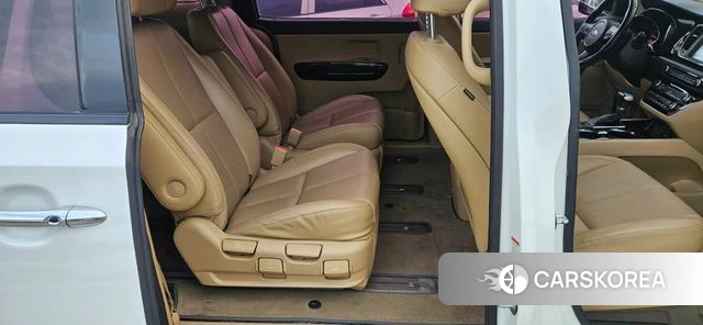 Kia The New Carnival id 4435546 из Кореи 18