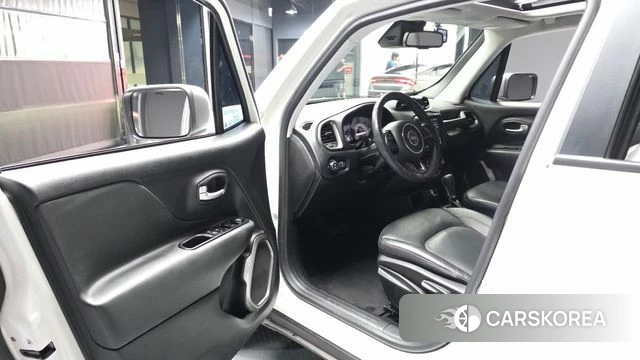 Jeep Renegade id 4746410 из Кореи 20