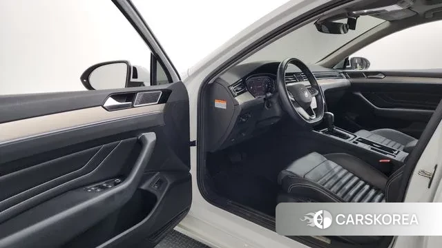 Volkswagen Passat GT (B8) id 3546279 из Кореи 20