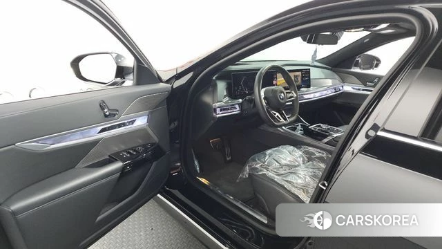 BMW 7 Series (G70) id 4494187 из Кореи 35