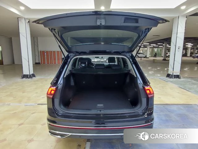 Volkswagen Tiguan L id 4387592 из Китая 18
