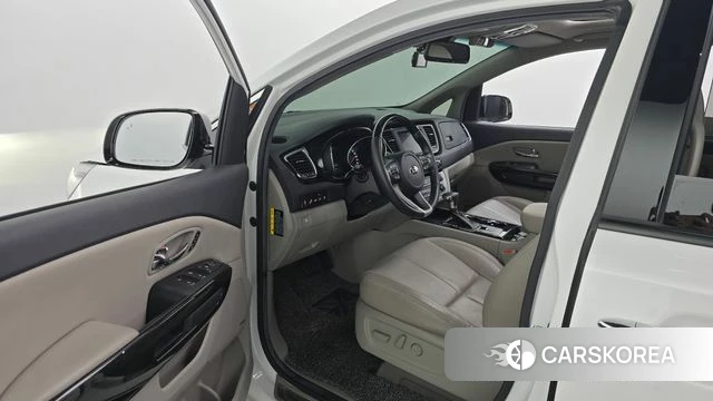 Kia The New Carnival id 4384936 из Кореи 20