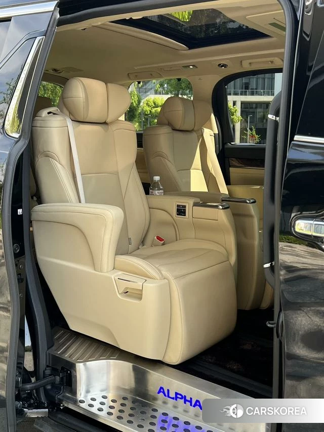 Toyota Elfa id 4263373 из Китая 13