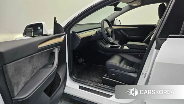 Tesla Model Y id 4442925 из Кореи 31