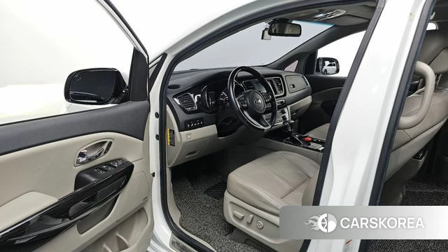 Kia The New Carnival id 3886056 из Кореи 20