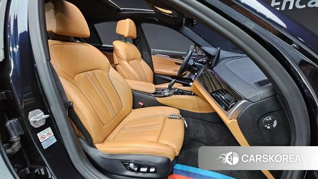 BMW 5 Series (G30) id 4519223 из Кореи 20