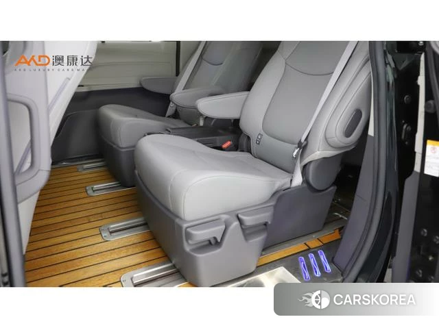 Toyota Saina id 4272865 из Китая 11