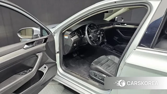 Volkswagen Passat GT (B8) id 3627131 из Кореи 20