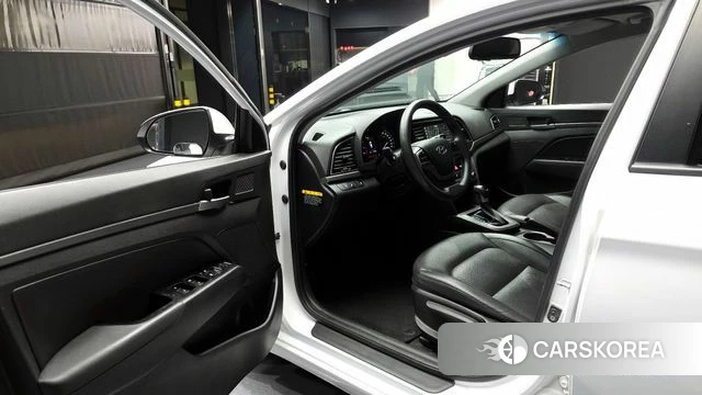 Hyundai Avante AD id 3873956 из Кореи 20