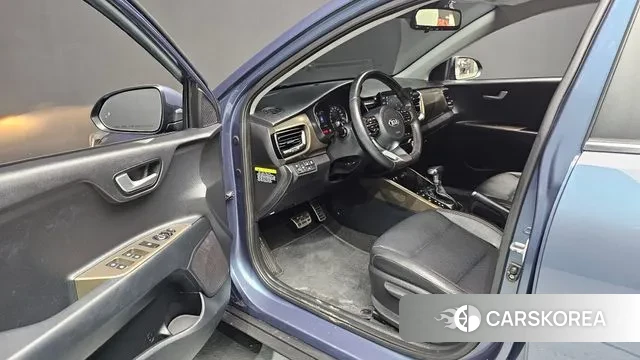 Kia Stonic id 3728844 из Кореи 20