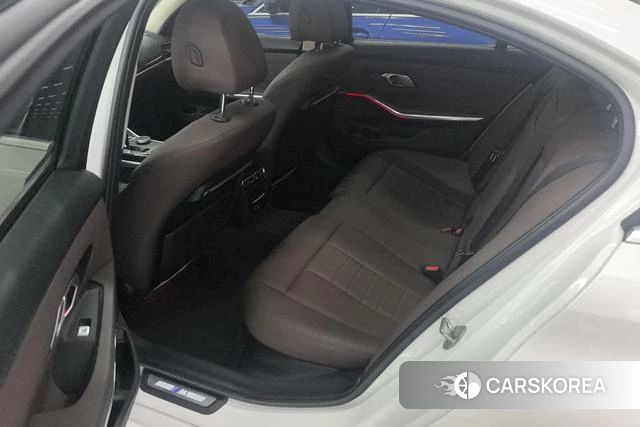 BMW 3 series id 4256383 из Китая 17